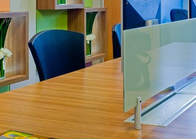 Mesas grandes de escritorio - Linha Linear - Operacional