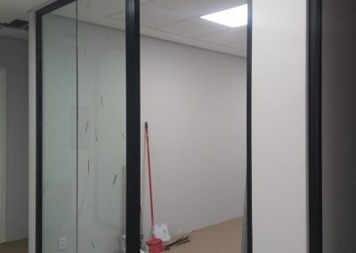 Divisória de vidro Lumina