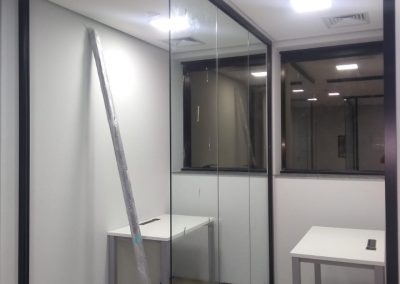 Divisória de vidro Lumina